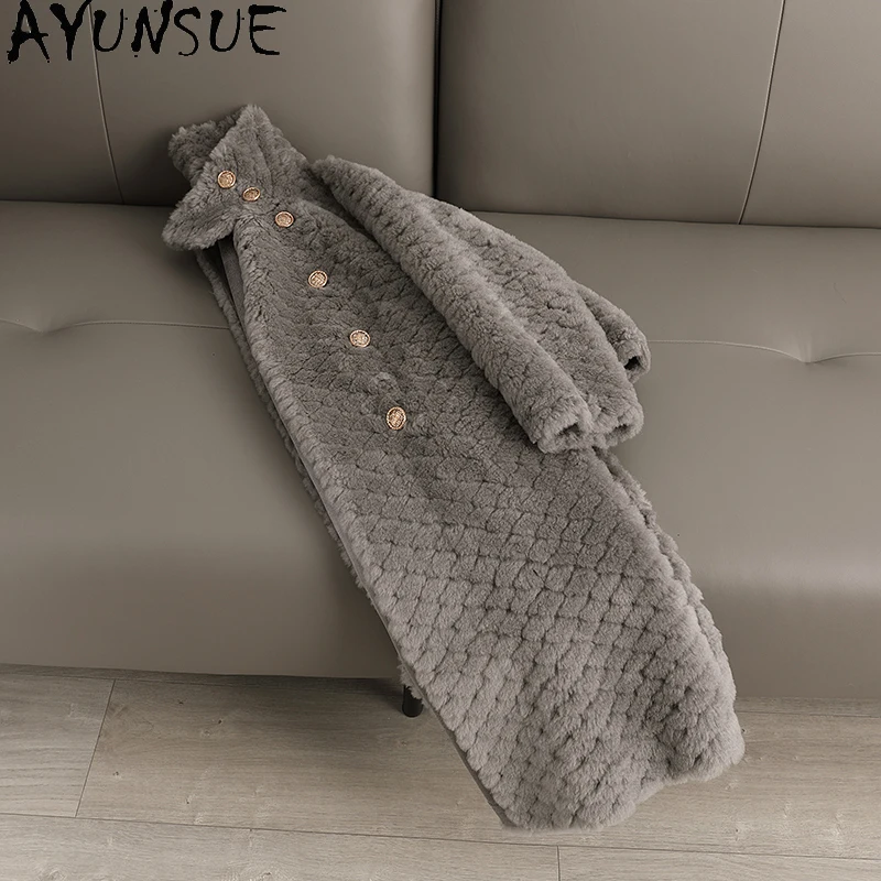 เสื้อโค้ทขนสัตว์แท้ 100% ยี่ห้อ AYUNSUE สำหรับผู้หญิง ความยาวปานกลาง แฟชั่นแจ็คเก็ต เสื้อผ้าผู้หญิง ใหม่ล่าสุดในชุดคลุมทับสำหรับฤดูหนาว 2025 เสื้อโค้ทขนสัตว์