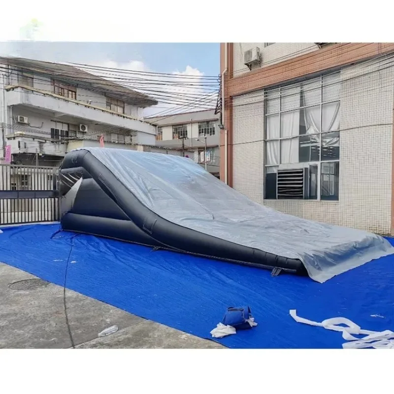 Newly designed slope mountain bike landing safety airbag inflatable ski slope landing