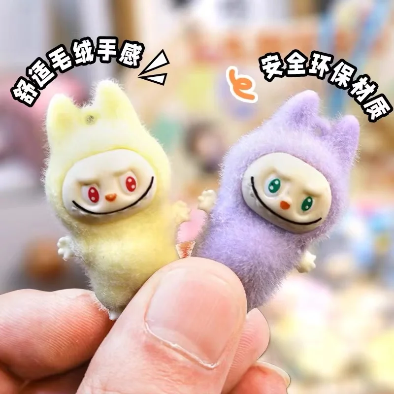 ใหม่การ์ตูน Labubu เรซิ่น Plush กล่องตาบอดจี้กระเป๋าเป้สะพายหลังอุปกรณ์เสริมเดสก์ท็อปเครื่องประดับน่ารักเด็ก Surprise ของขวัญวันเกิด