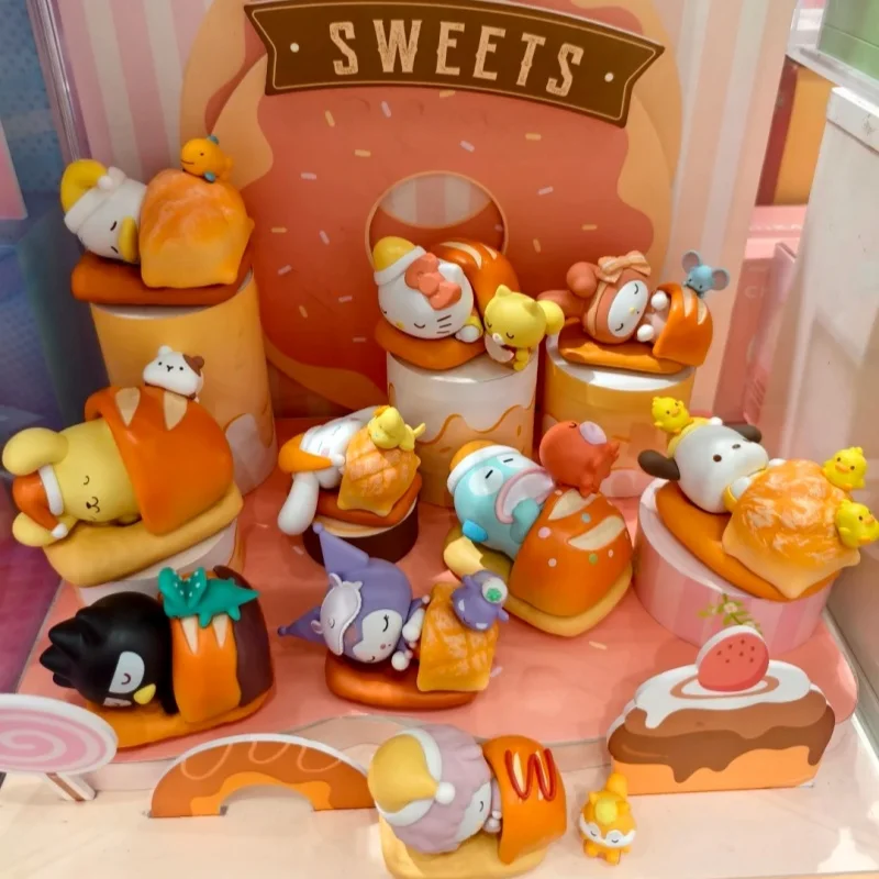 Miniso Sanrio Happy Baking Series صندوق أعمى الشكل - مرحبا كيتي كورومي لعبة عصرية زخرفة للفتيات صندوق هدايا غامض