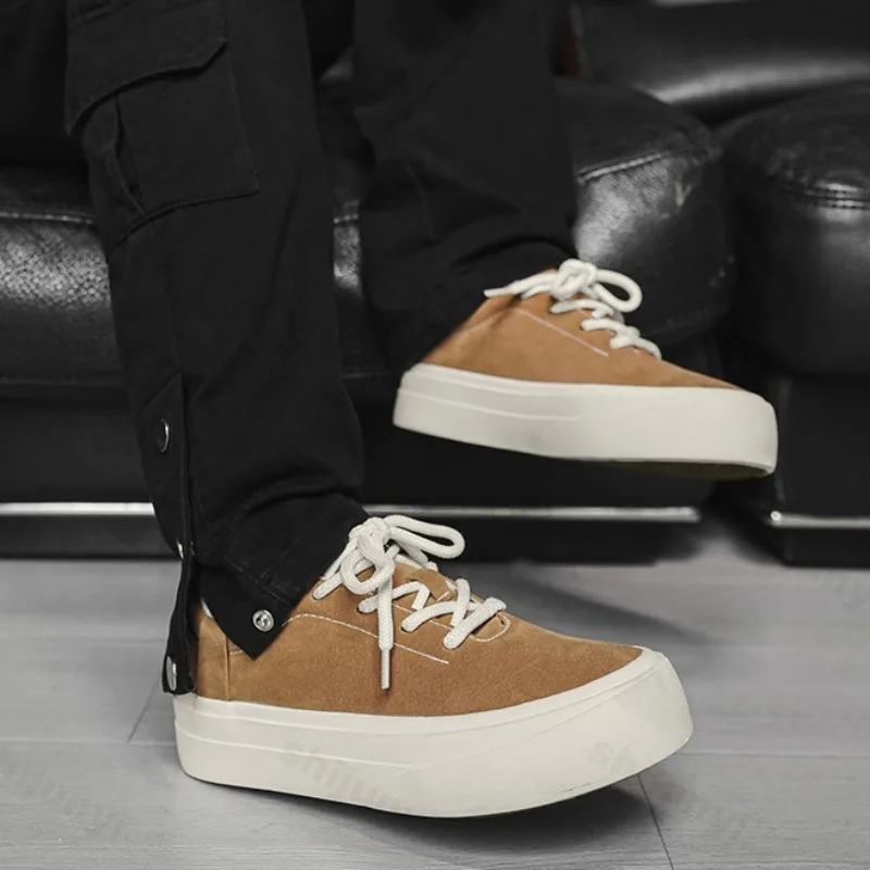 

2025 Spring New Fashion Trend Low Top Thick Soled Casual Shoes for Men Comfortable Versatile Non Slip Lace Up Platform sneakers