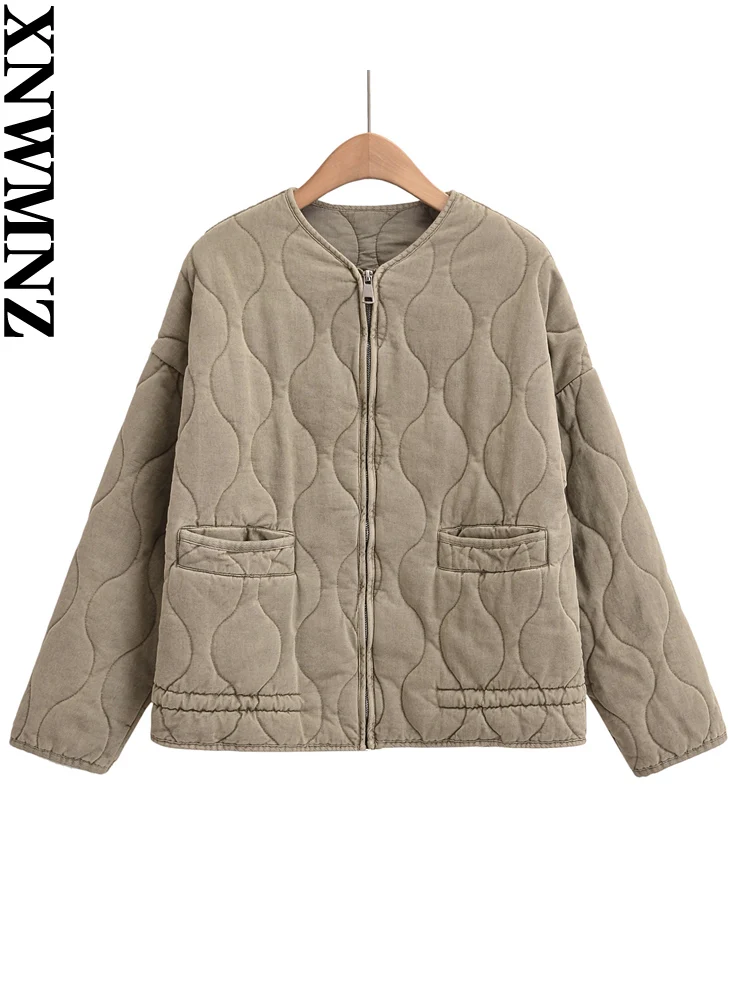 XNWMNZ Women\'s Fashion 2023 Autumn/Winter Quilted Padded Jacket Women Vintage O Neck Pocket Zipper Casual Female Loose Outerwear