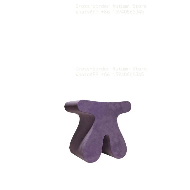 tabouret-de-manucure-pour-chambre-de-fille-style-princesse-tendance-couleur-creme-pour-dressing