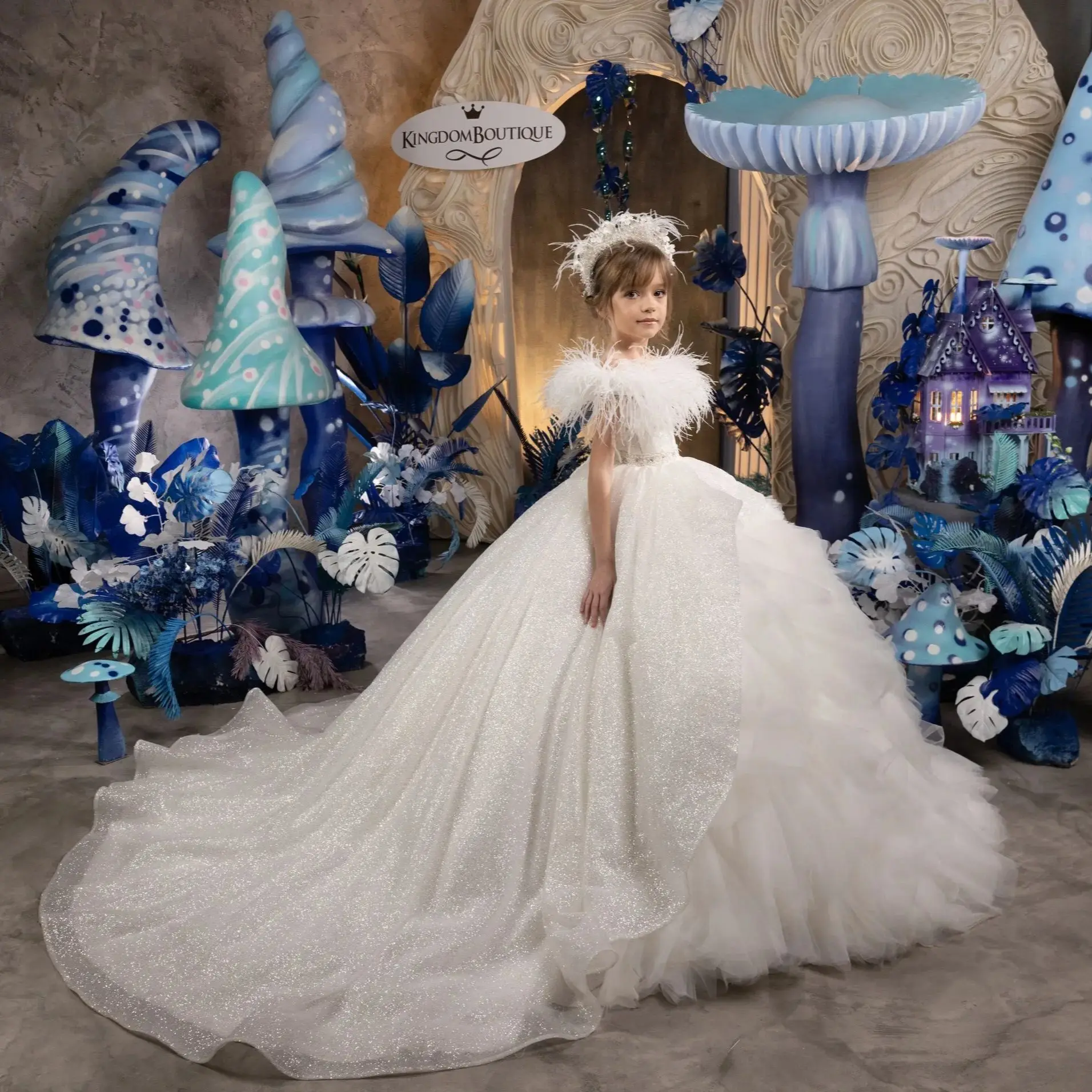 Vestidos de princesa de flores blancas para niña, vestidos de baile de primera comunión, lentejuelas de plumas, escalonadas, en capas, cumpleaños