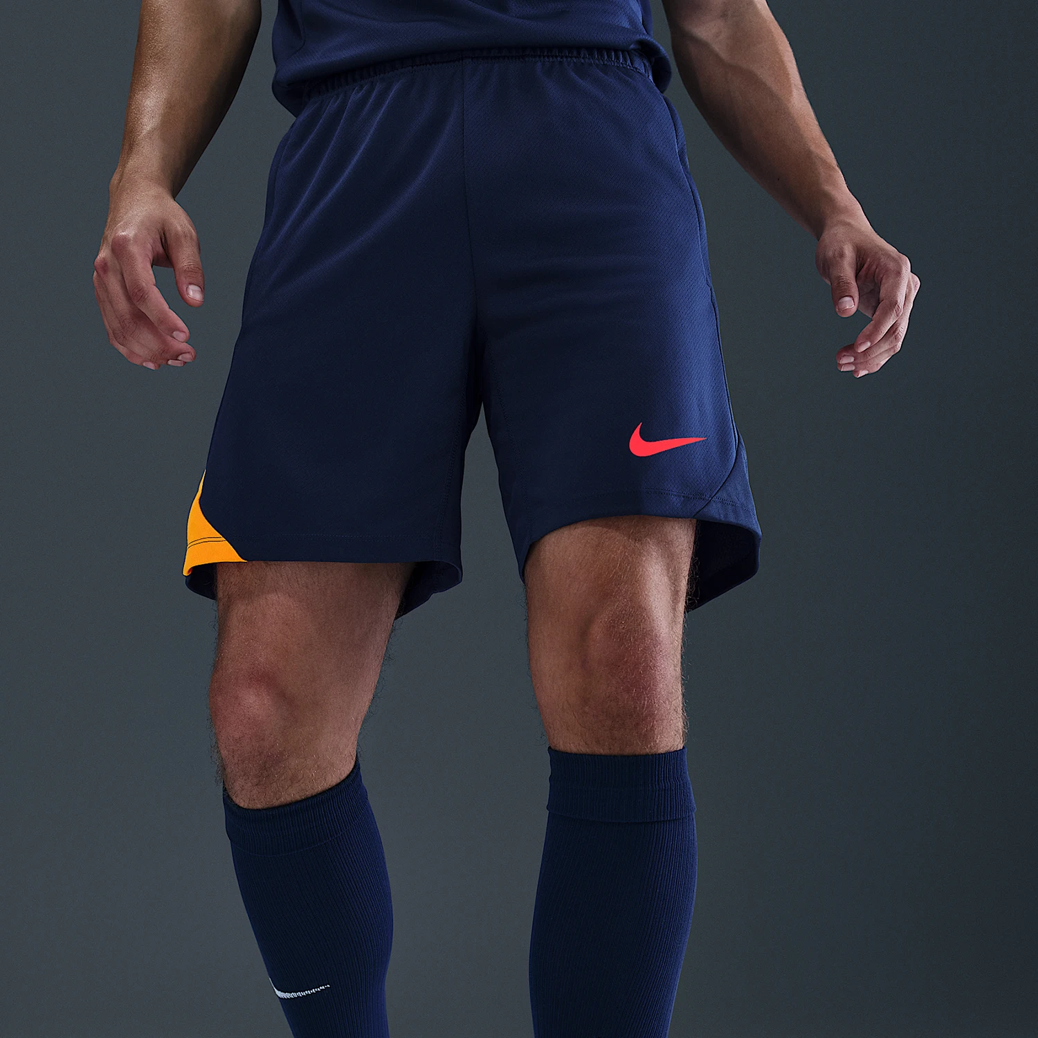 Nike genuine Strike Dri FIT men's breathable soccer shorts FN2401-494