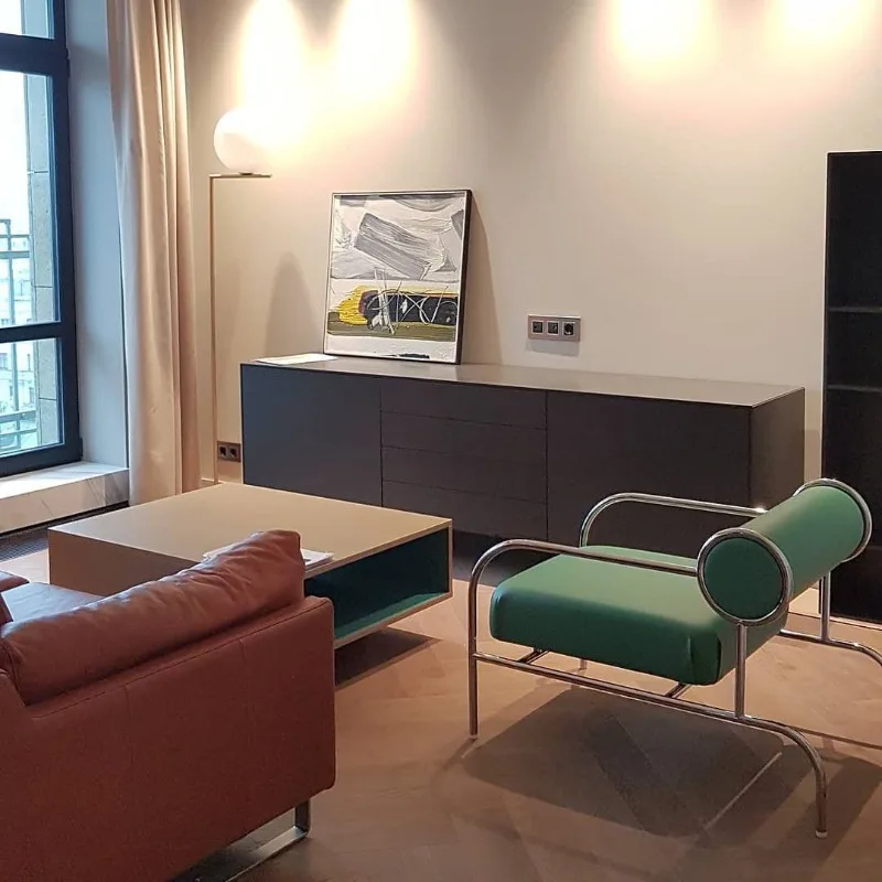 Modern medieval simple armchair