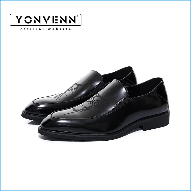Sharp pointed cowhide loafers for men thick heels summer black leather shoes laser engraved patterns personalized formal shoes