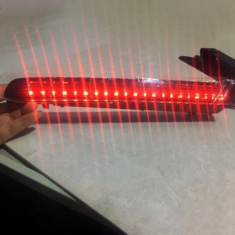 รถด้านหลังกันชน Reflector โคมไฟ LED ไฟเบรคด้านหลังหมอกไฟท้ายสําหรับ Ford Explorer 2011-2015