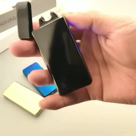

Новая портативная металлическая электронная зажигалка, определение уровня заряда батареи для простого использования, высококачественная подарочная коробка, подходит для подарков