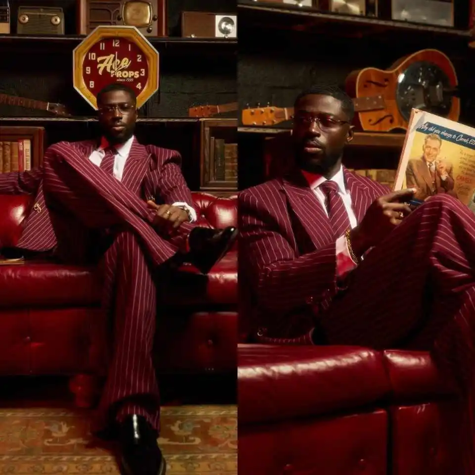 Delicate Men Suit Notch‑Lapel Pinstripe Blazer Pants Two‑Piece Formal Outfit For Business Banquet Occasion Customized