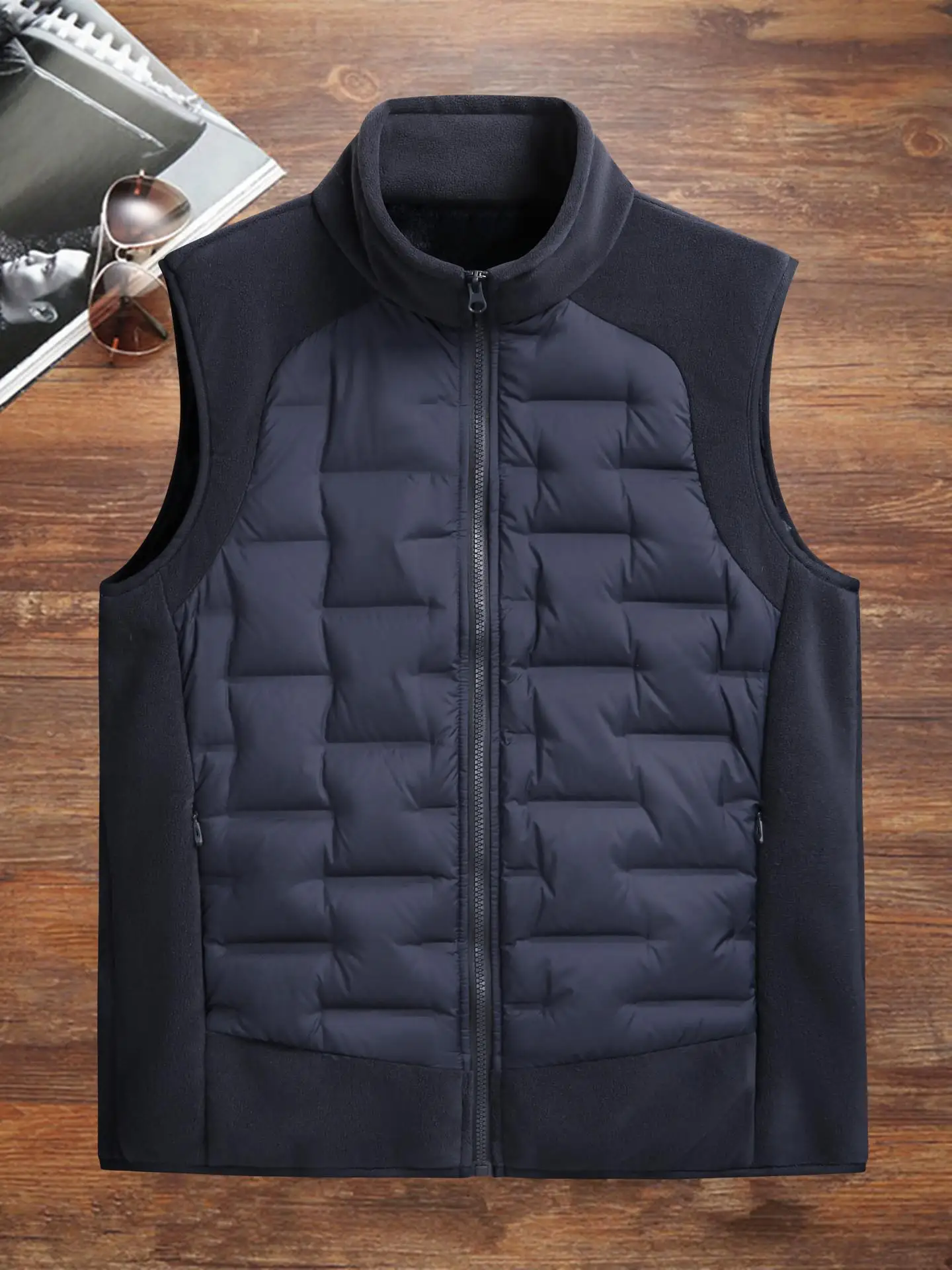 

2025 New Men's Fce Vest Thiened Winter Faion Ci Sle Polyester Fiber Du down Filling Stand Collar Zipper Closure