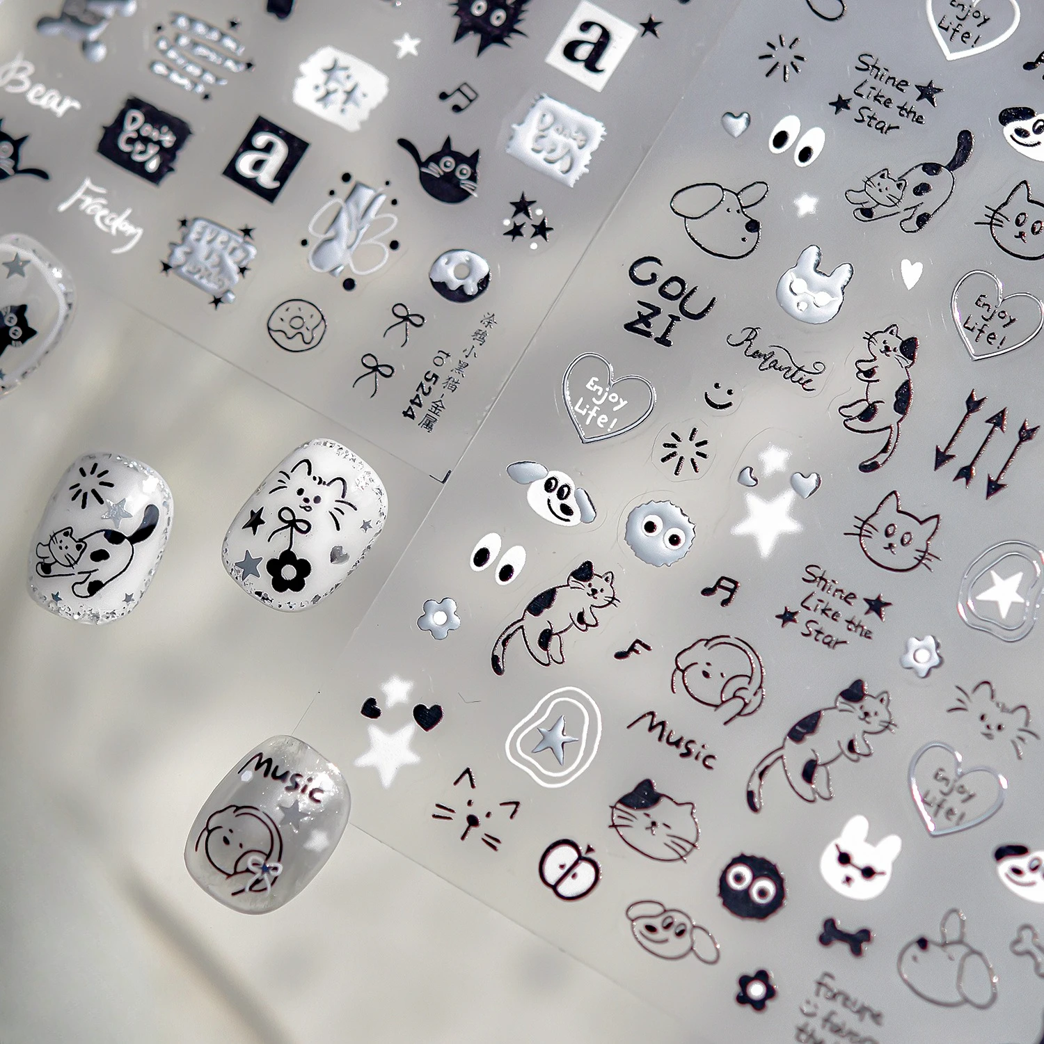 Argento Graffiti Lava Gatto nero Gattino Orso Bowknot Stelle Musica Linea di mele Cane Coniglio Lettera Occhi Osso Adesivi per nail art Decalcomanie