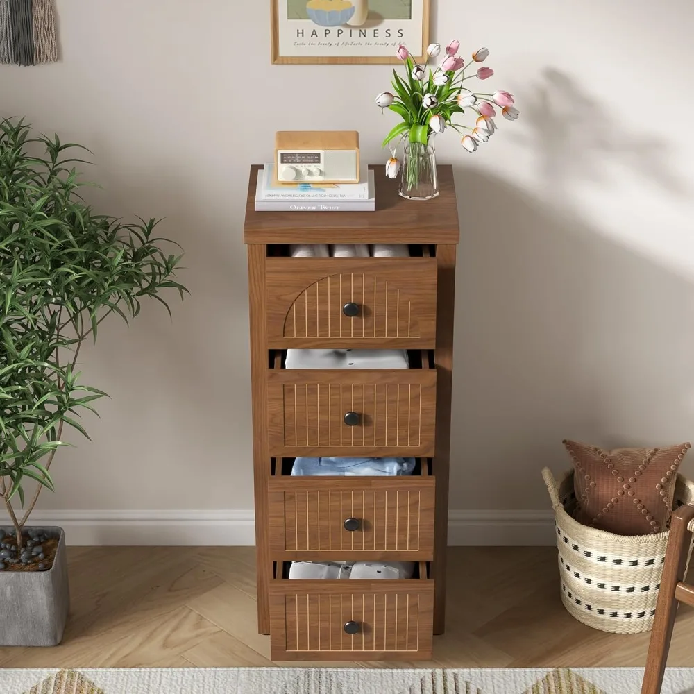 Nowoczesna komoda z 4 szufladami, wysokość 93,5 cm, z radełkowanym panelem, do przechowywania w sypialni.