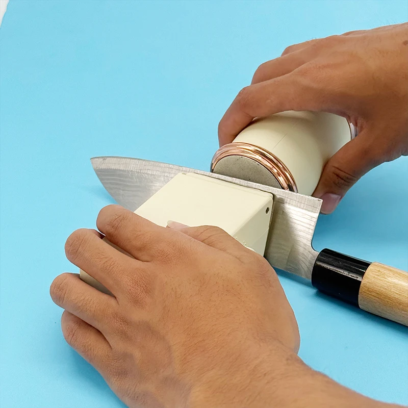 New Magnetic Non-Slip Rolling Knife Sharpener, 10/15/20/25/30° Wooden Roller, Great for Different Kitchen Knives