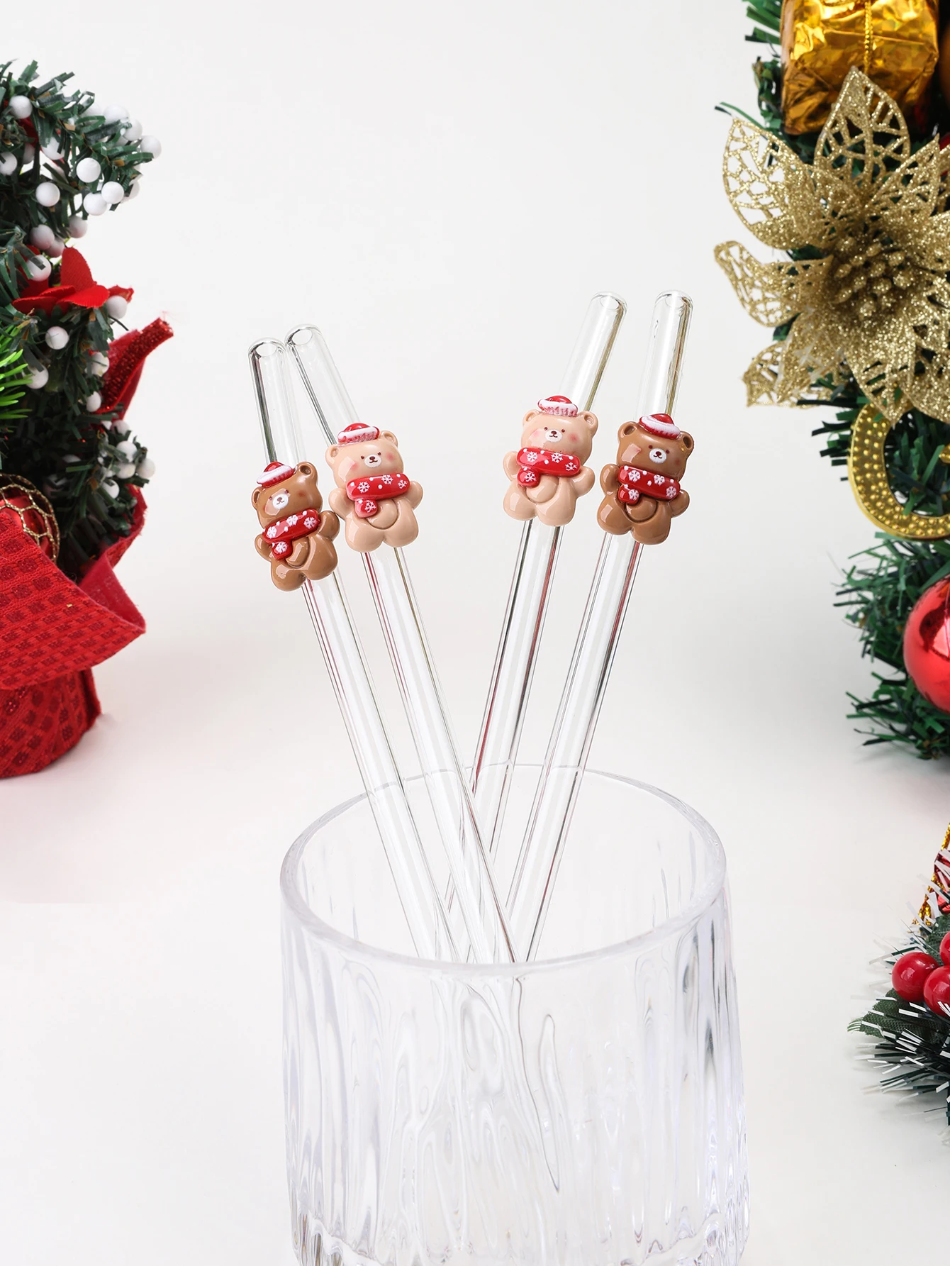 1/4PCS Christmas Bear Decorated Curved Straws, Perfect for Daily Use and Christmas Parties, Ideal Gift for Friends and Family