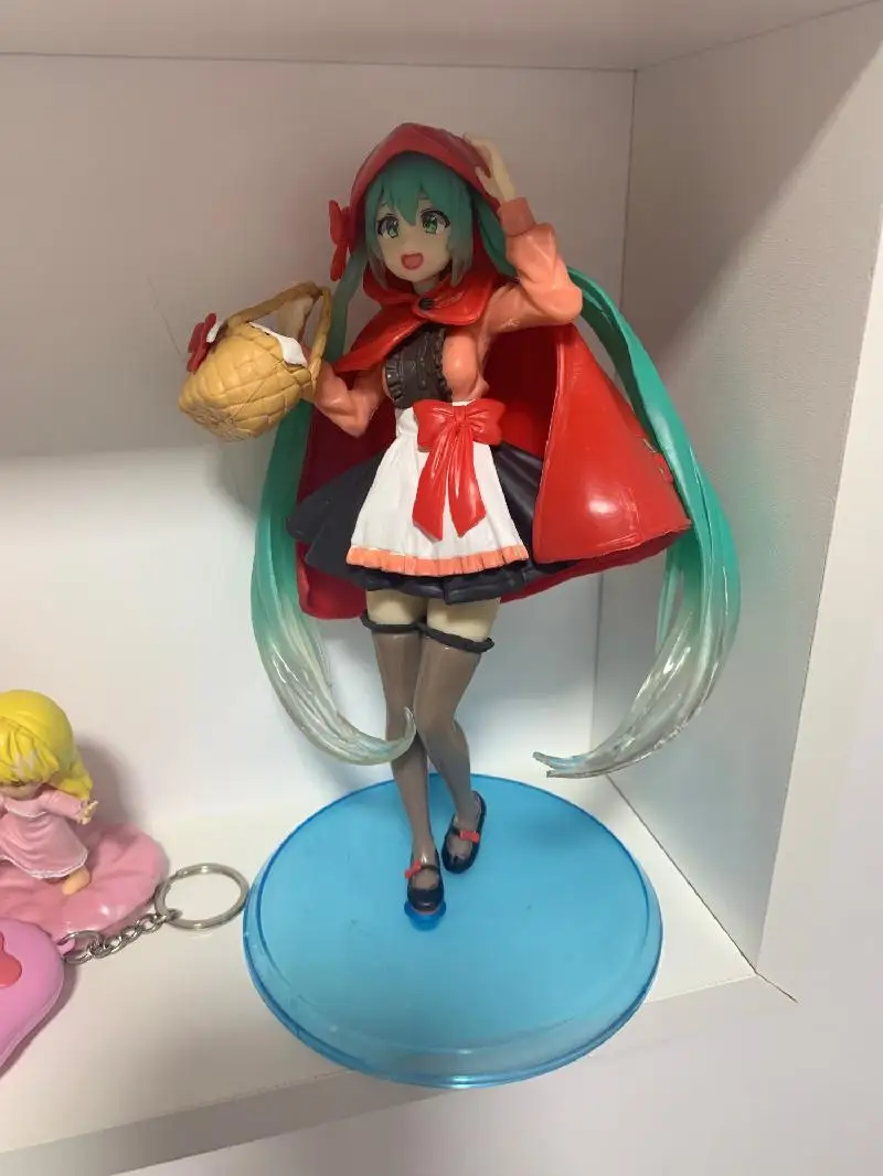 18ซม.Hatsune Miku อะนิเมะ Action Figure มังงะรูปปั้น PVC การ์ตูน Kawaii Little Red Miku ของเล่นสะสมกล่องตกแต่ง