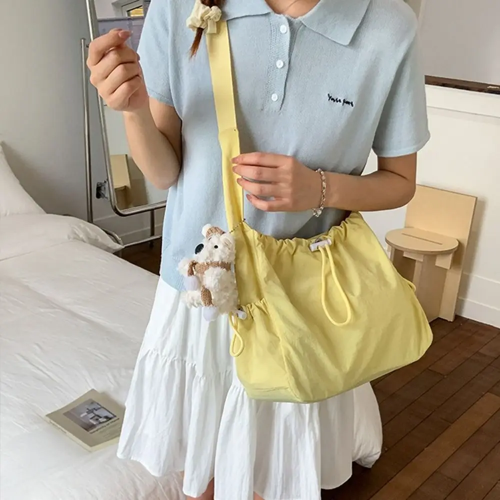 

Trendy Korean Nylon Shoulder Bag Large Capacity Pleated Drawstring Tote Bag Commut Waterproof Crossbody Bag Handbag
