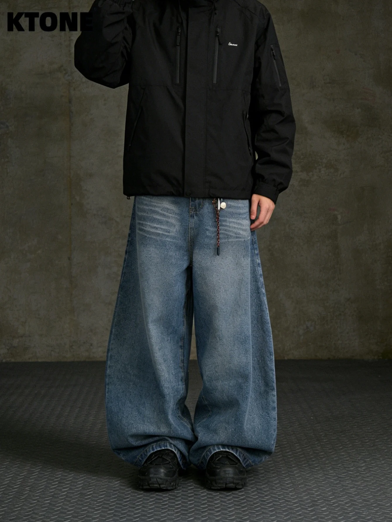 

Trendy Blue Y2K Men's Baggy Jeans Pants Original Drip Fit Daily Wear Trousers No accessories or belts included