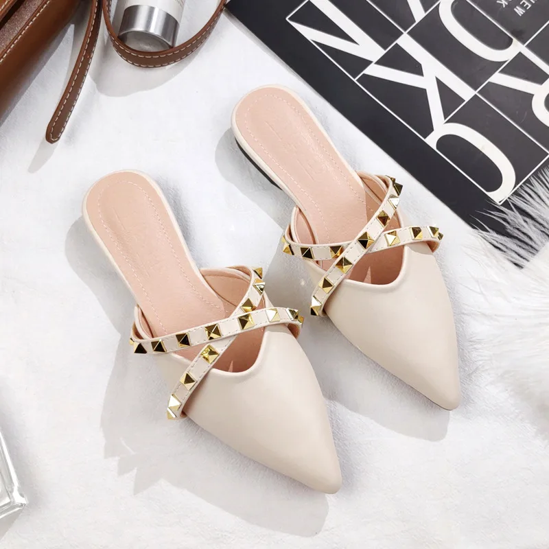 

summer new fashion outdoor slippers female Korean edition pointed leather flat rivets Muller shoes history 35-43