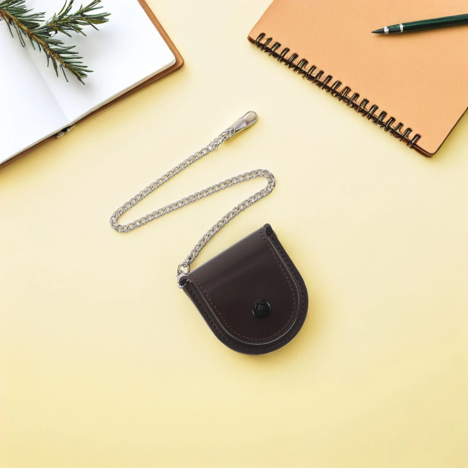 

Retro Brown Pocket Watch Pouch PU Vintage Holder Case for Men Secure Portable Travel Watch Storage Pouches Protector Holder