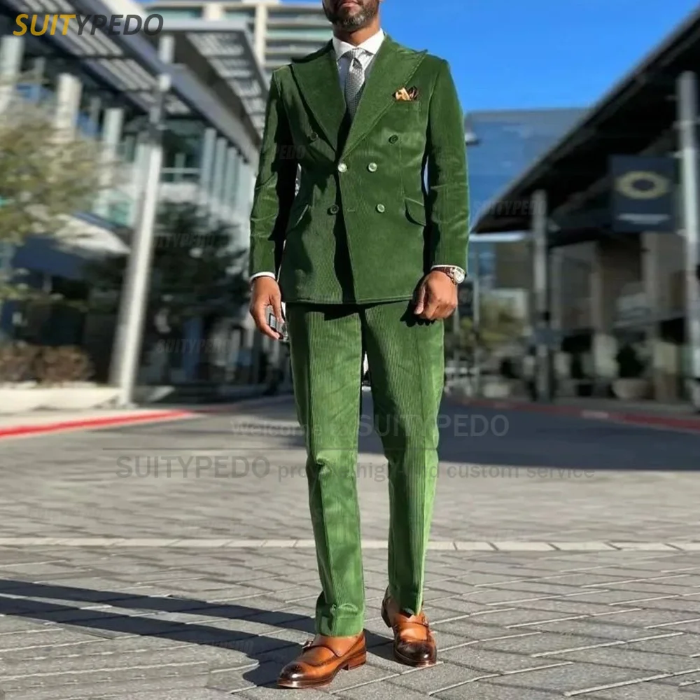 Nuevo conjunto de traje de pana para hombre, cena de noche, moda, chaqueta con doble botonadura, pantalones, dos piezas, trajes formales para novios de graduación de boda