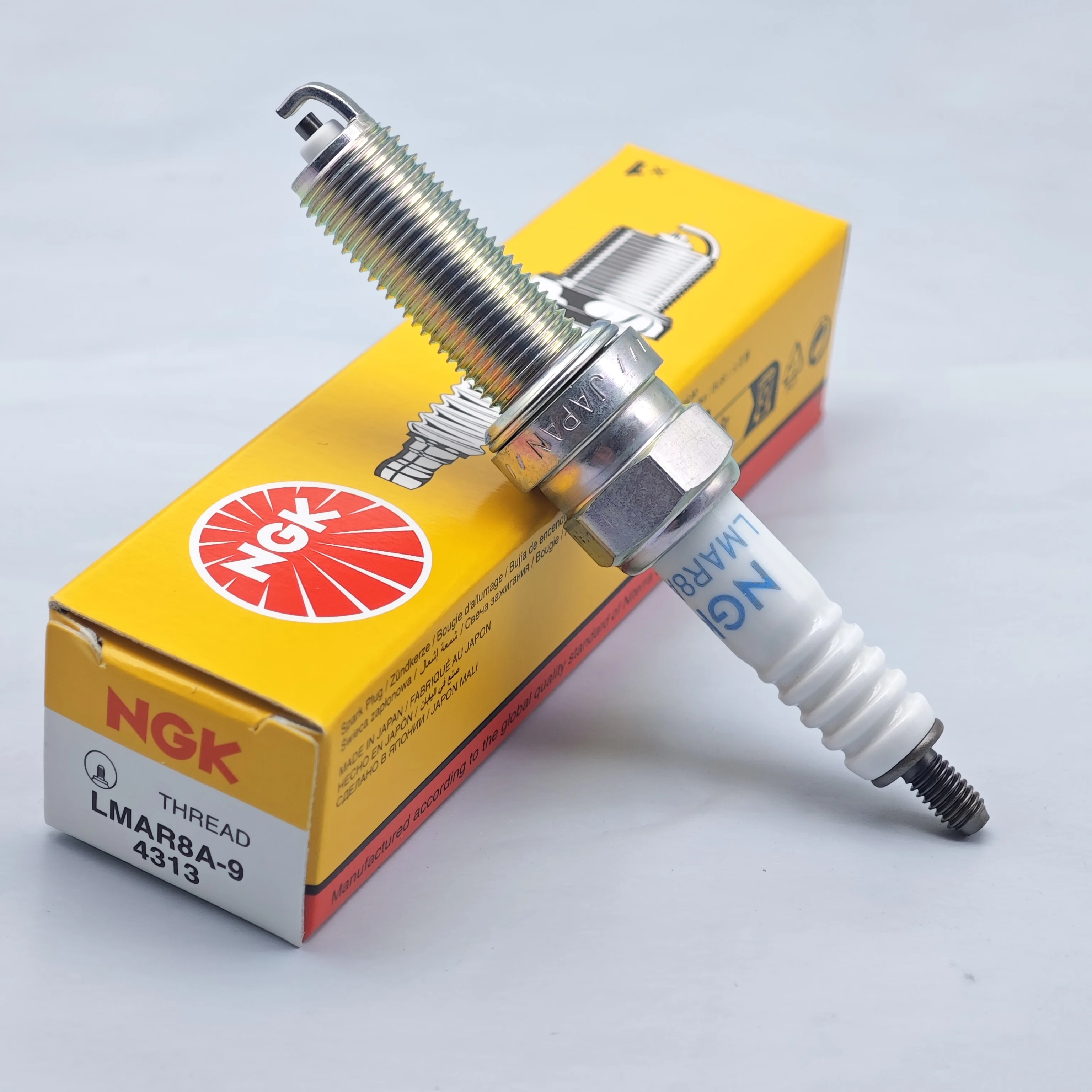 1pcs NGK Spark Plug LMAR8A-9 4313 Adapted To Honda NSS300 FORZA NSS300A YAMAHA CZD300 XMAX, FZ-07, MT-07, XSR700, YXE85 etc