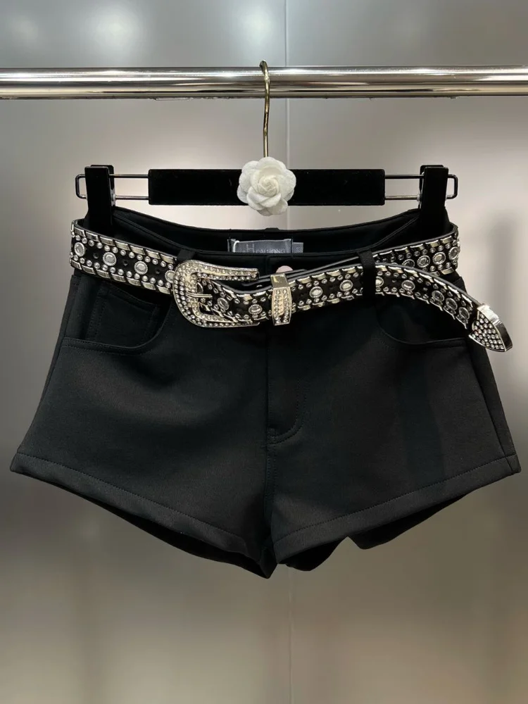 Fashion Vintage High Waist Shorts Women's Autumn 2023 New Rivet Diamond Leather Belt With Slim Black White Pants Two-Piece Set