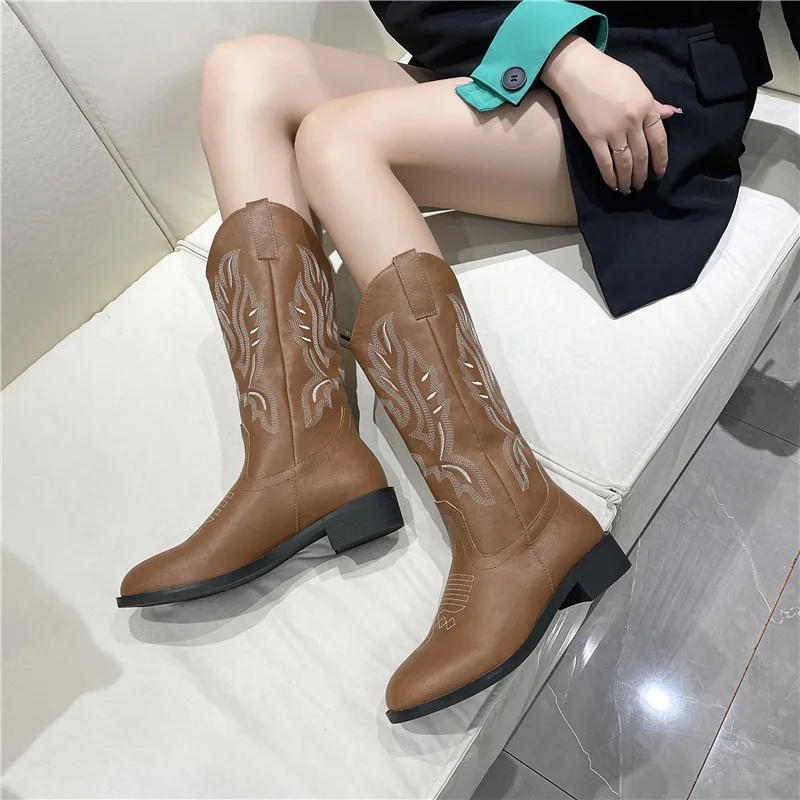 

New Women Boots Mid Calf Western Cowboy Motorcycle Boots Autumn Outdoor Leather Totem Med-Calf Boots Retro Designed Shoes