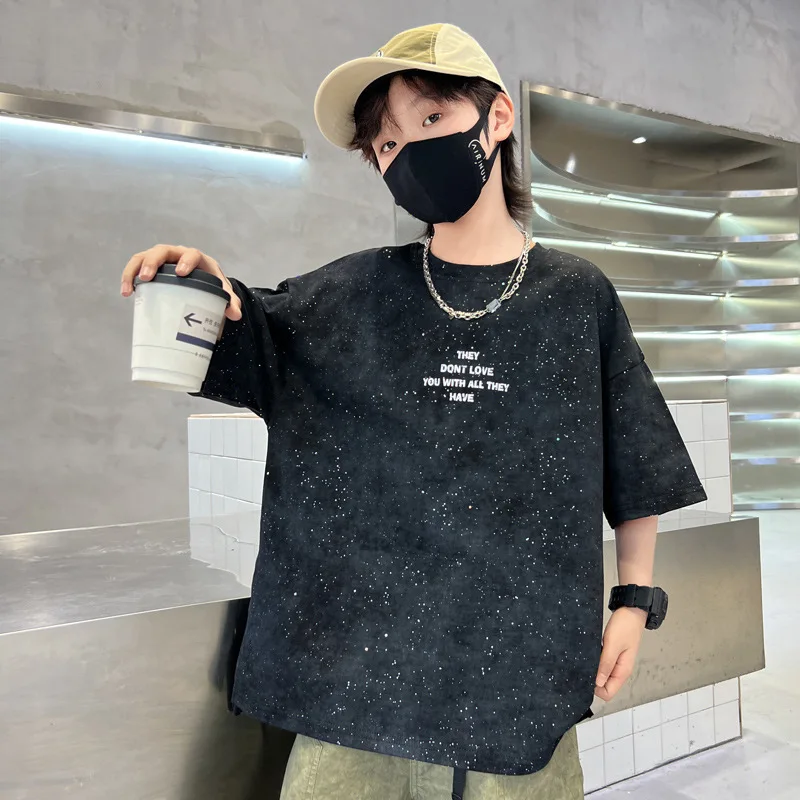 Boys T Shirt 2024 Summer New Korean Letter Trend Black Half Sleeve Boy Top Loose Ruffian Handsome Large Children Short Sleeve