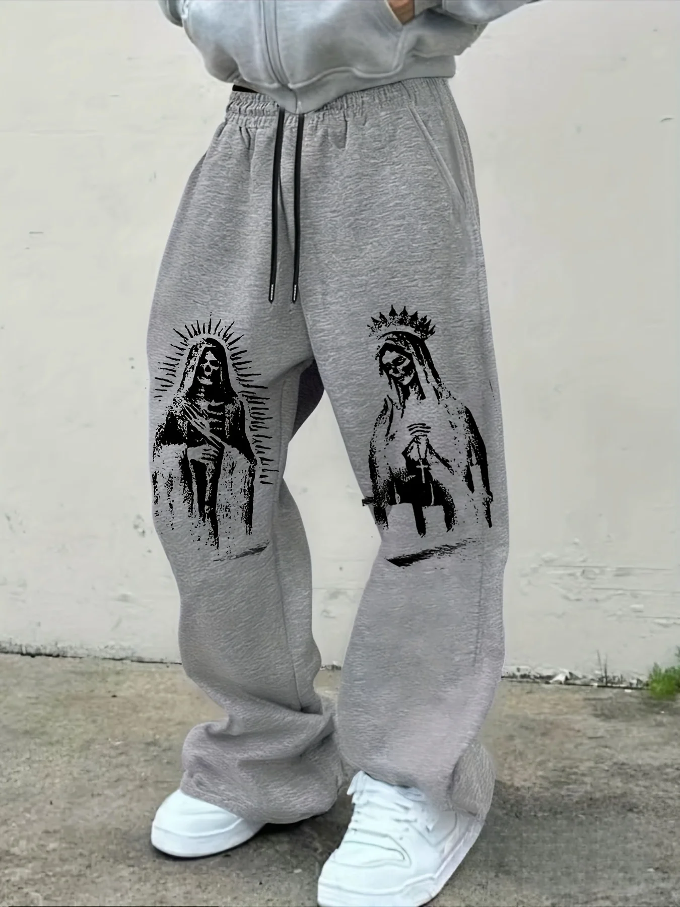 

Edgy Street Style Men's Gray Religious Print Joggers Bold Gothic Virgin Mary Pattern Sweatpants Monochrome Hip Hop Fashion Pants