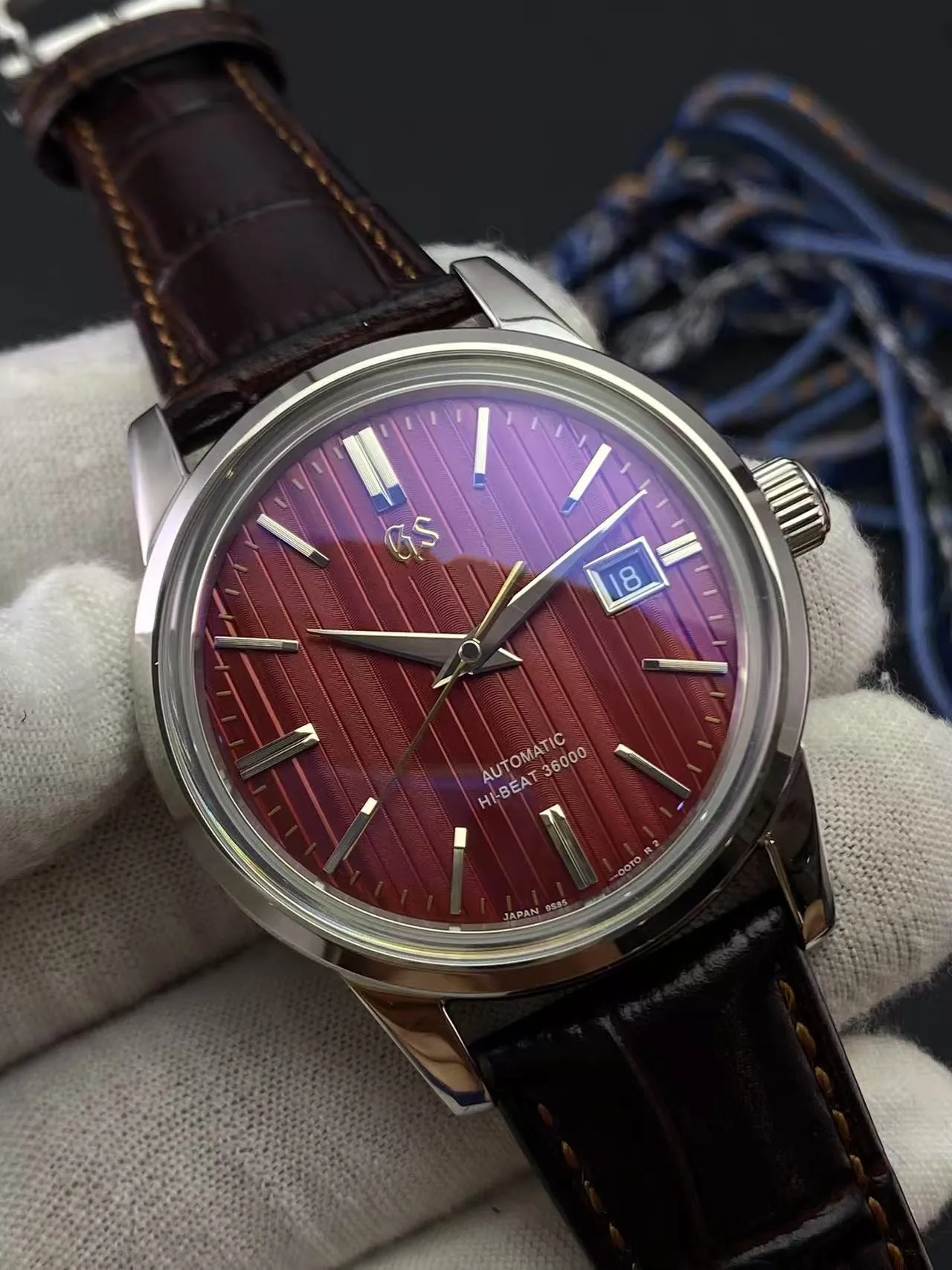 ساعة GS ukiyo-e ميكانيكية أوتوماتيكية باللون الأزرق الجليدي للرجال كريم المينا الصين 2824 حركة مستقرة ومتينة وعصرية وشعبية