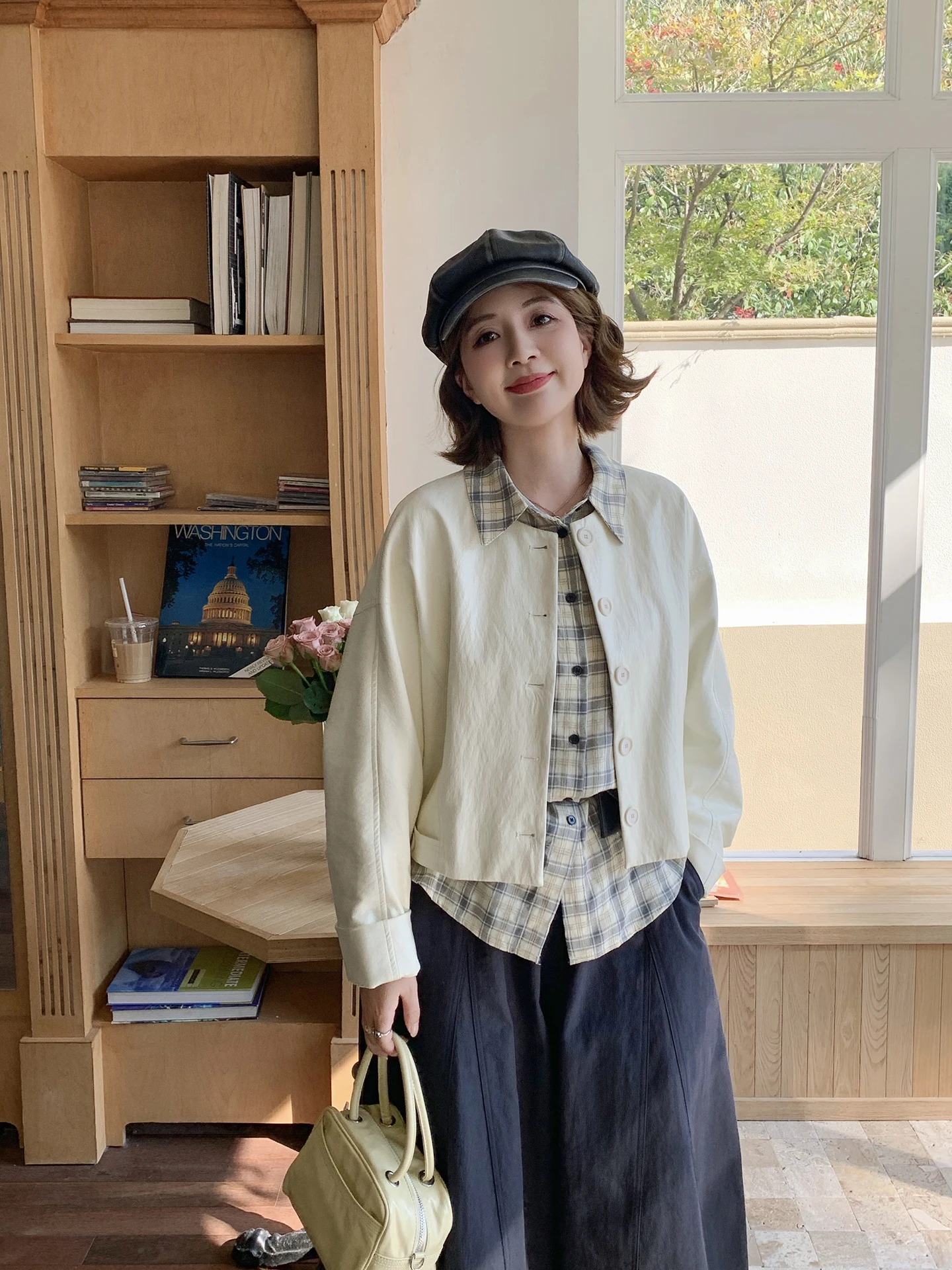 ELINSU Luxury Retro Leather Jaet Women's Loose Casual ort Coat Spring Autumn New Sle round Ne Button Closure Pure Color