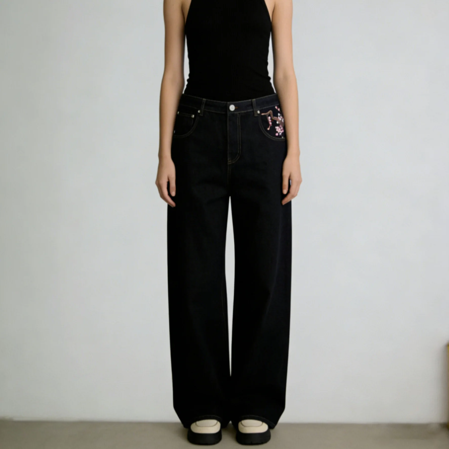 

Wide Leg Jeans Women Straight Pants Embroidery Washed Distressed Denims Trousers Streetwear Floor Length Vintage Spring 2026