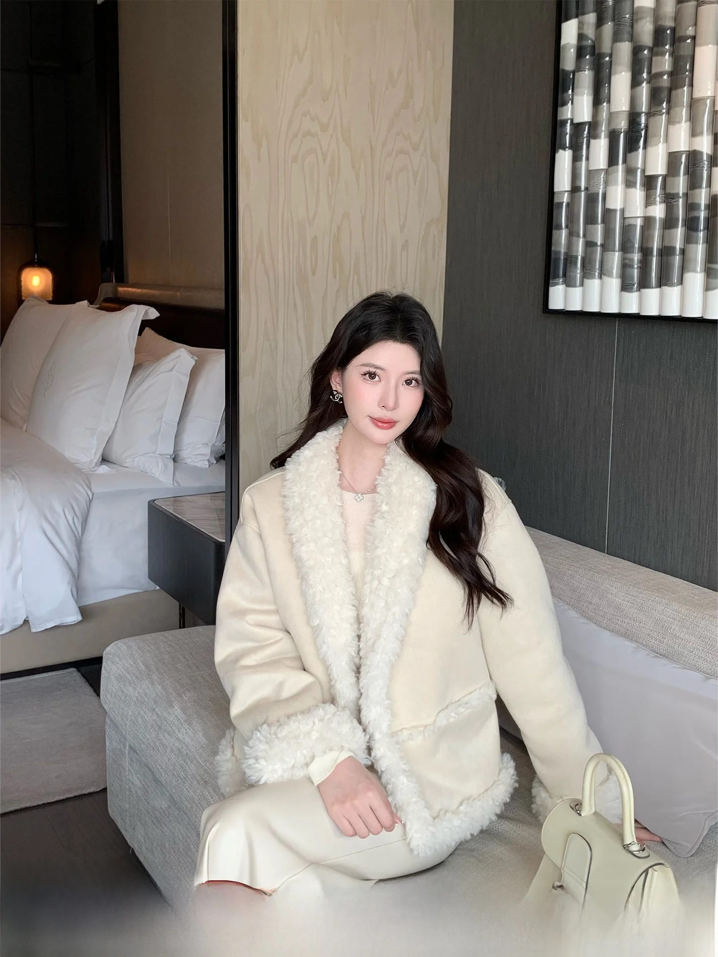 

Женская двусторонняя зимняя куртка Kun Total California Mocha из утолщенного меха, экологичная, новая модель, приталенный крой, короткое пальто