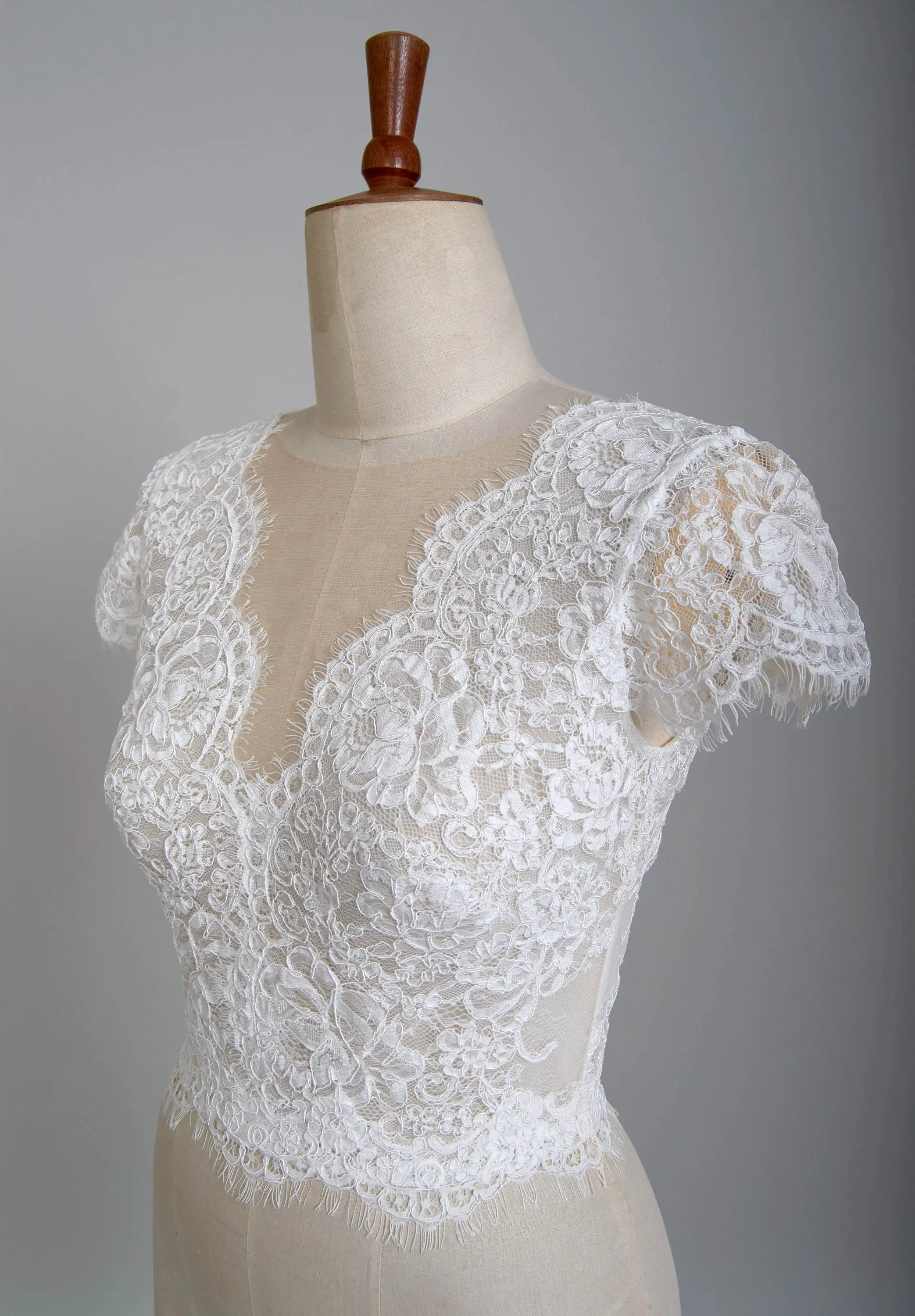 Vintage Wedding Jacket Bridal Boleros Short Sleeve Lace Applique Top V Neck Custom Made Wraps Jackets