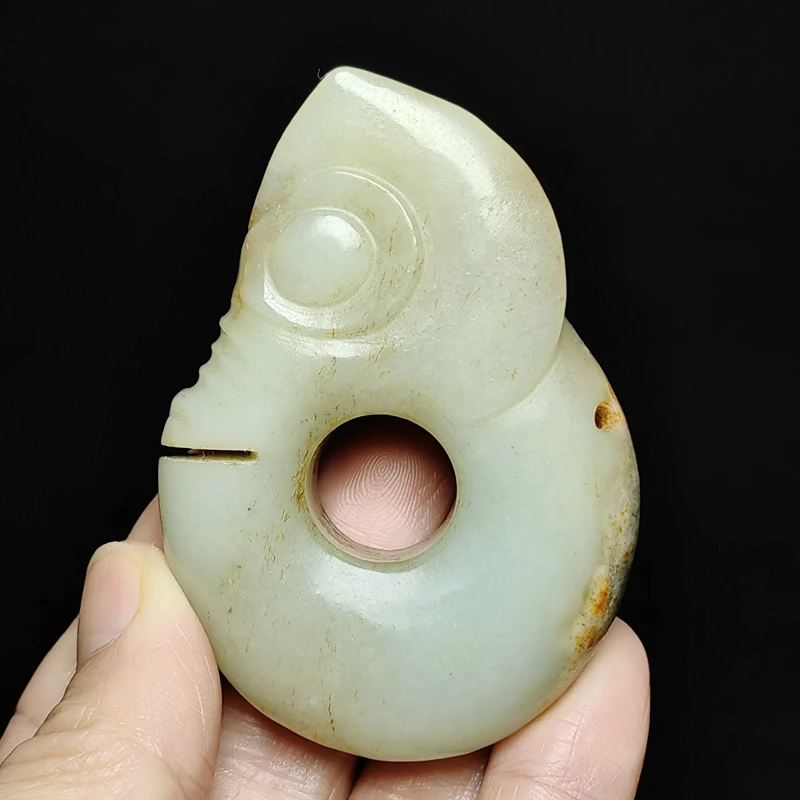 YIZHU CULTUER ART Size 7.5×5.4×2.1cm Chinese Hetian Jade Carved Hongshan Culture Pig Dragon Statue Pendant Collection