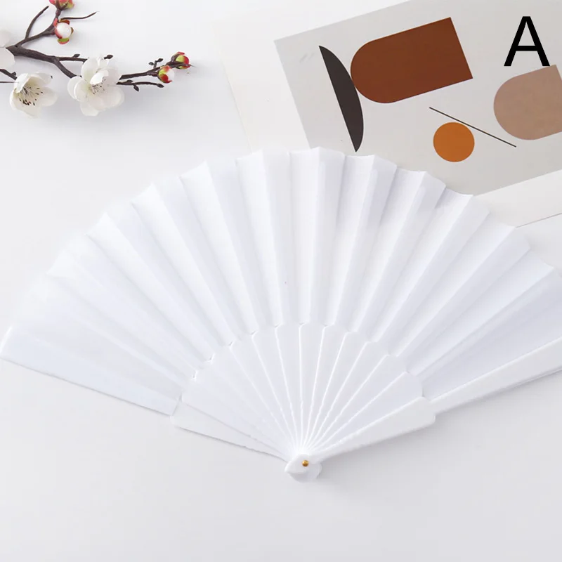 1Pc Plastic Optredens Hand Gehouden Fans Blanco Wit Doe-Het-Zelf Opvouwbare Doek Fan Kamer Decoratie Ambachtelijke Cadeau Bruiloftsfeest Decor