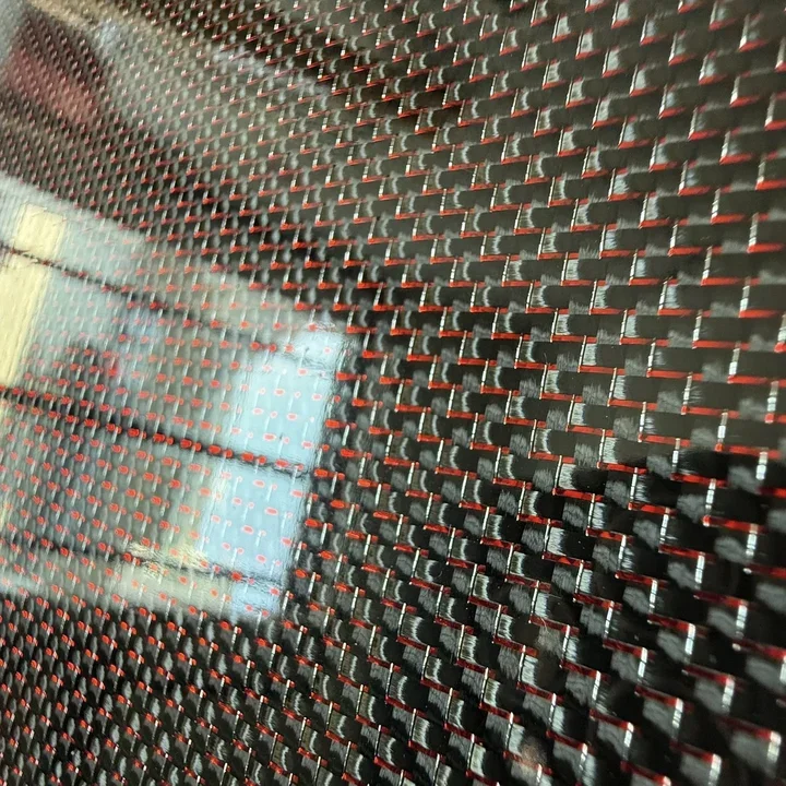 

Высококачественная доска из углеродного волокна цвета 3K толщиной 75x125 мм, 4 мм, красная