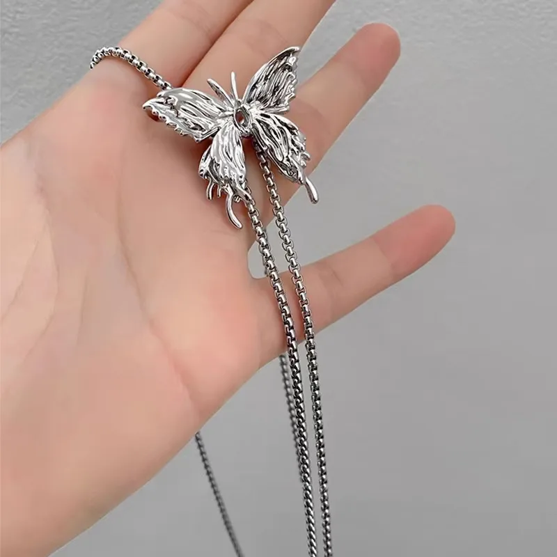 Collier à pampilles en métal liquide pour femmes, couleur argent, fleur de Rose, accessoires de mode, chaîne de clavicule réglable, bijoux à breloques