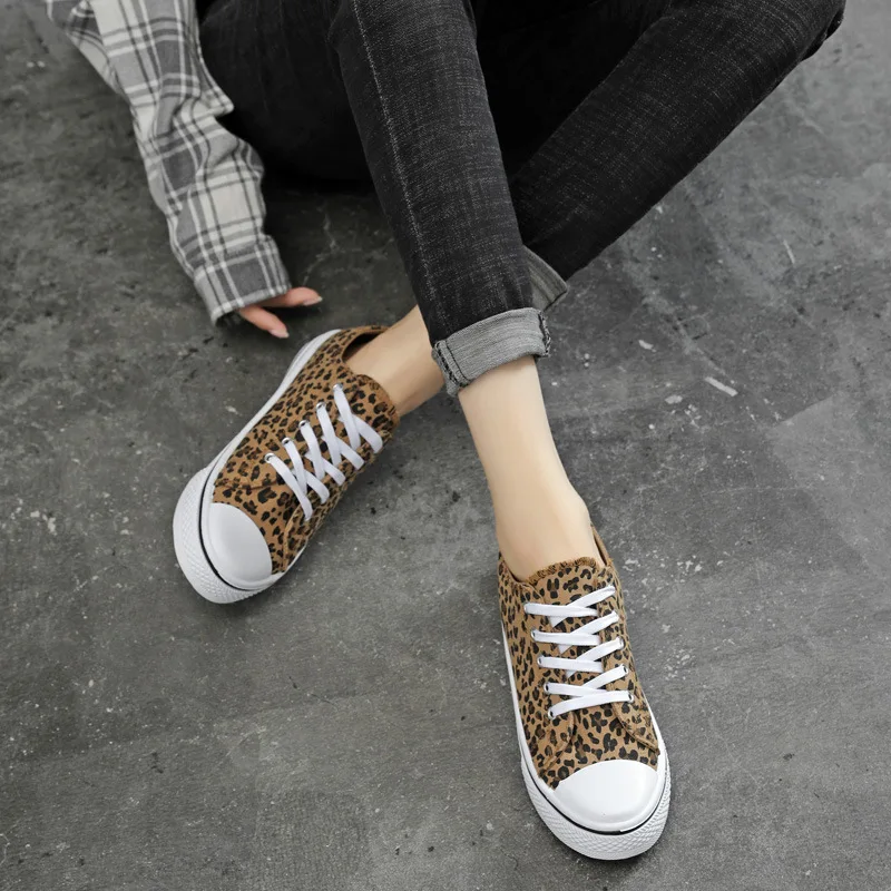 Women Canvas Flat Shoes Spring Fashion Casual Leopard Print Canvas Shoes Women Vulcanized Lace Up Walking Sneakers Size 38 42