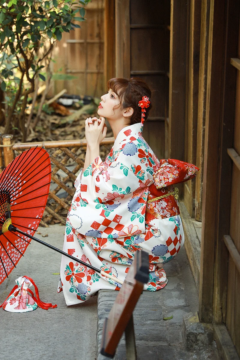 Kimono Sakura Girl para mujer, vestido de flores de luz de Luna, estilo japonés, albornoz Yukata, estampado Floral, uniforme Haori japonés, disfraz de Cosplay