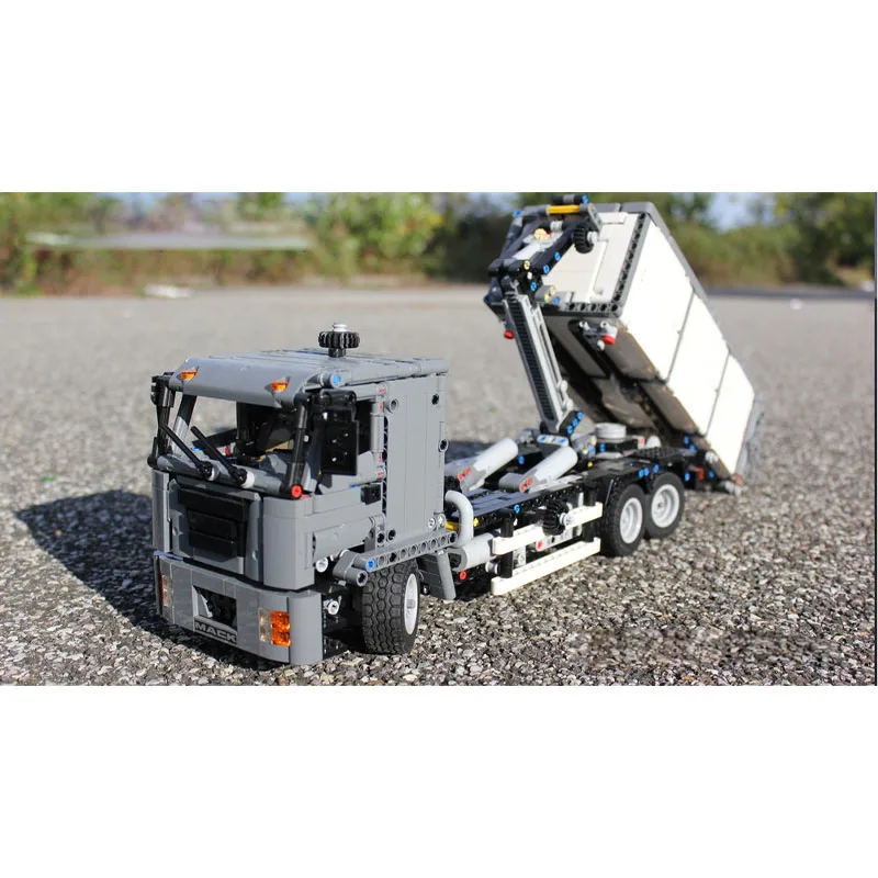 MOC-91818 Cargo Transport Hook Truck Building Block Model • 1713 Parts MOC Creative Boy Kids Christmas Building Blocks Toy Gifts