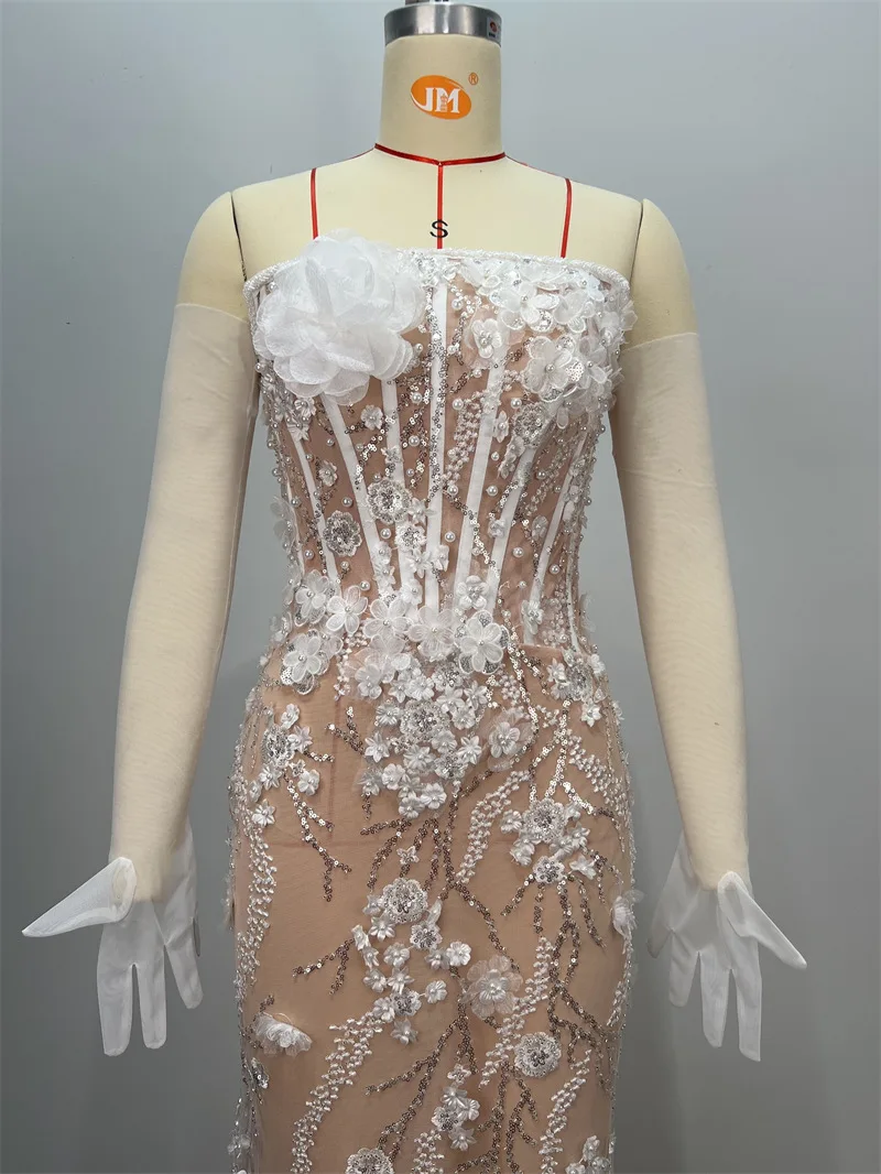 Luxuriöses Perlen-Meerjungfrau-Hochzeitskleid mit abnehmbaren Ärmeln, 3D-Blume, sexy trägerloses langes Brautkleid, formelle Geburtstagsrobe