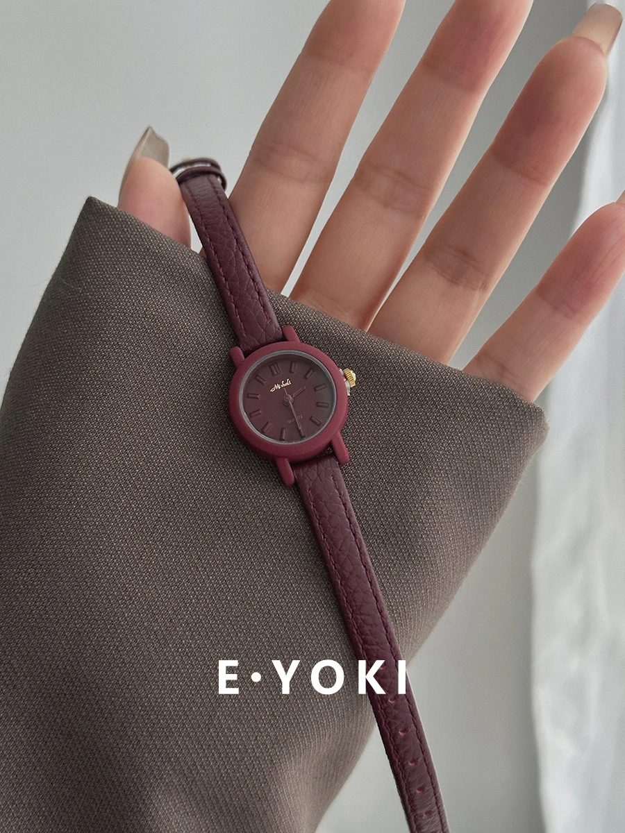 Women's high-end watch round small exquisite Ankora red autumn and winter women's light luxury belt watch female accessories