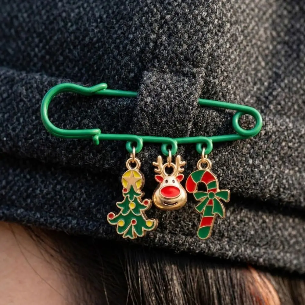 Fashion Christmas Dangle Safety Pin Alloy Cartoon Christmas Decor Brooch Pin Enamel Rust-proof Holiday Outfit Badge Pin