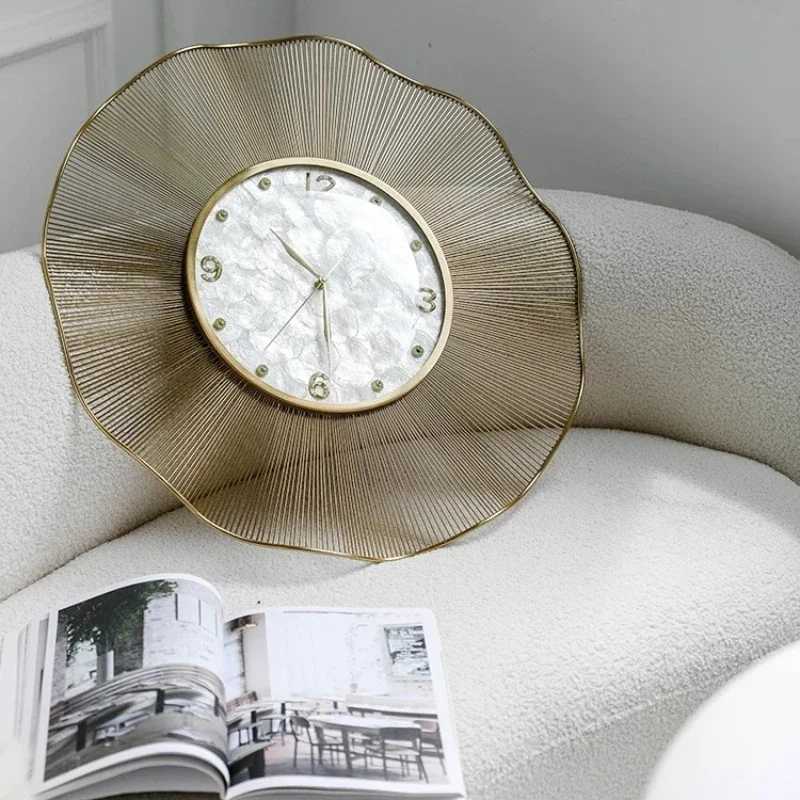 Non Ticking Round Wall Clock Luxury Modern Loft Office Kitchen Wall Clock Aesthetic Classroom Gold Wanduhr Home Decorations Item