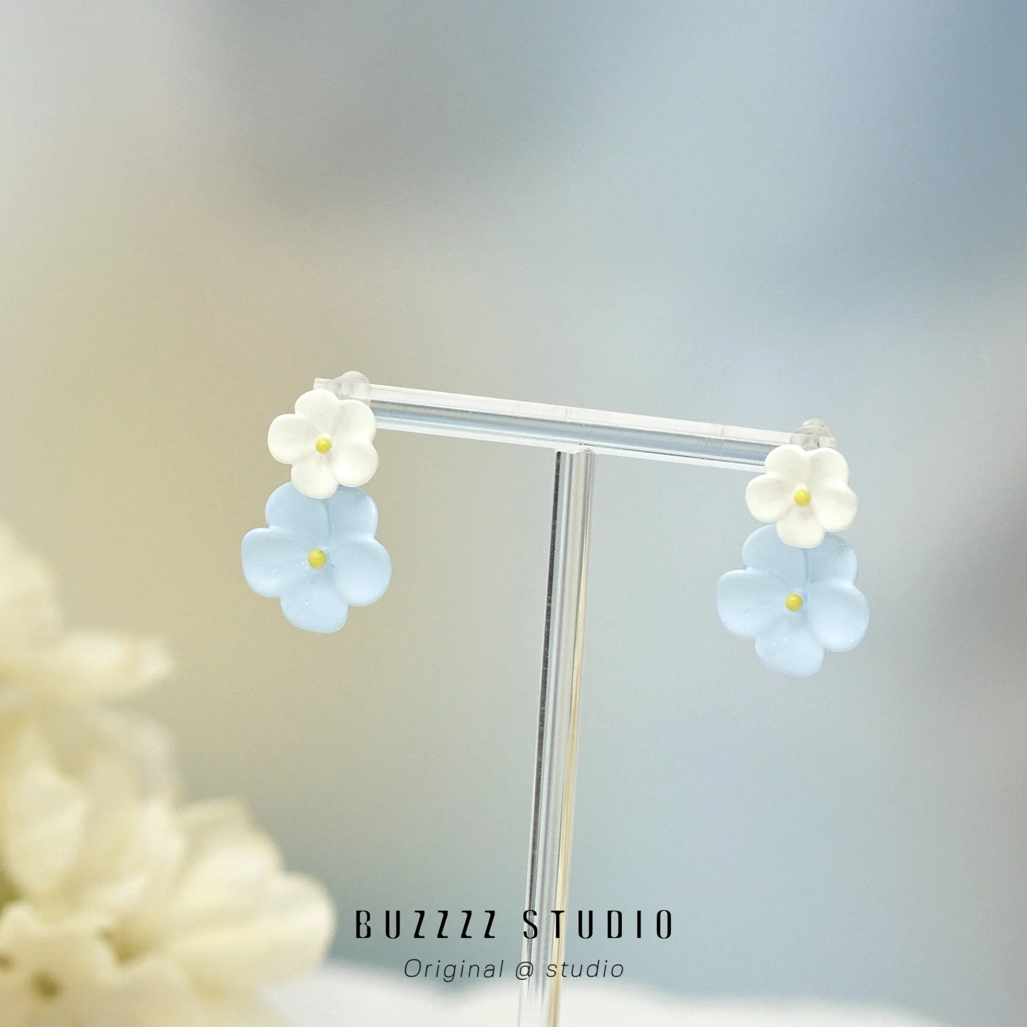 Brinco de Orelha Azul com Flor, Estilo Fresco e Natural, Design Feminino, Par de Brincos Versátil, Acessório de Joalheria da ...