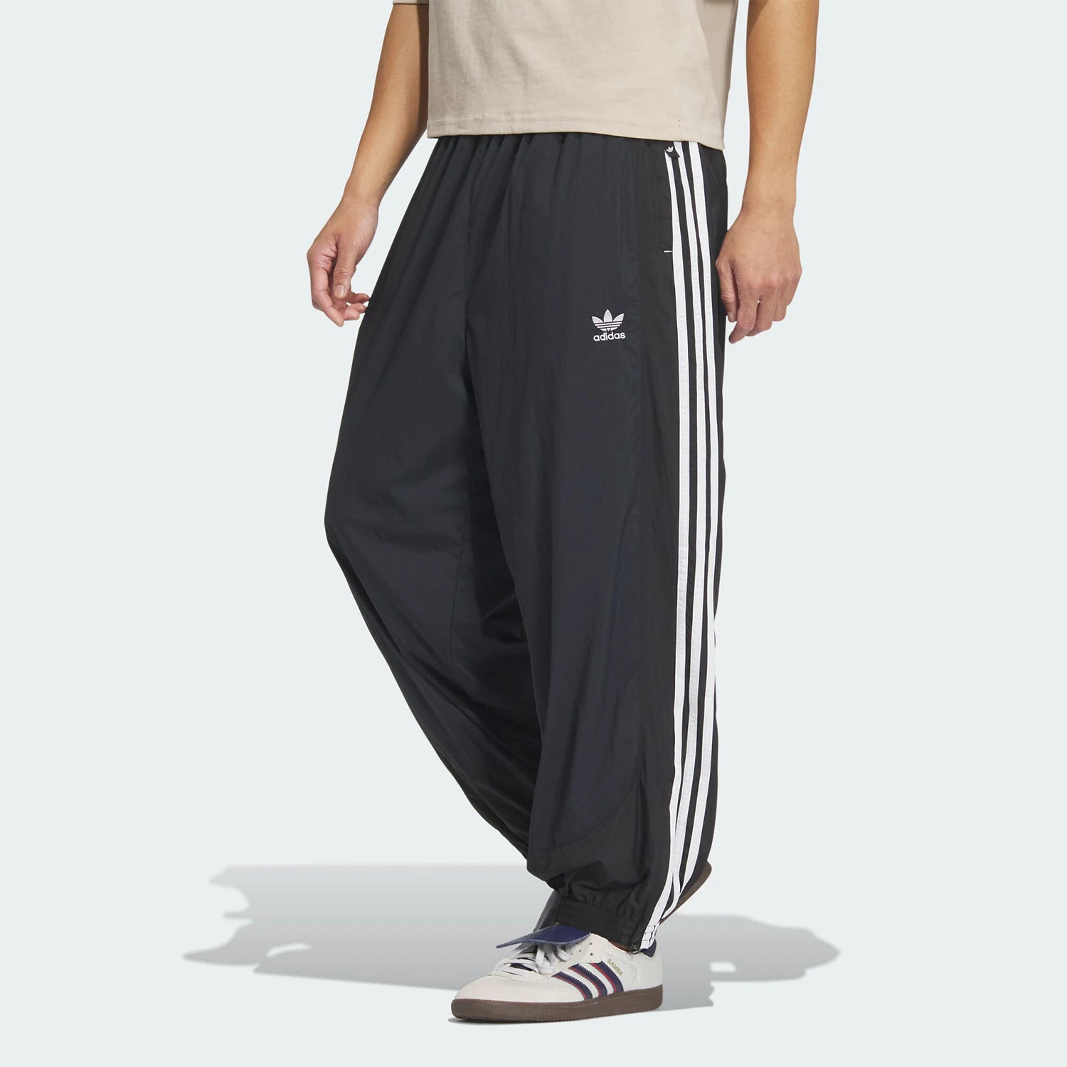 

Официальные аутентичные мужские прочные повседневные спортивные брюки Adidas с тремя полосками JN5818