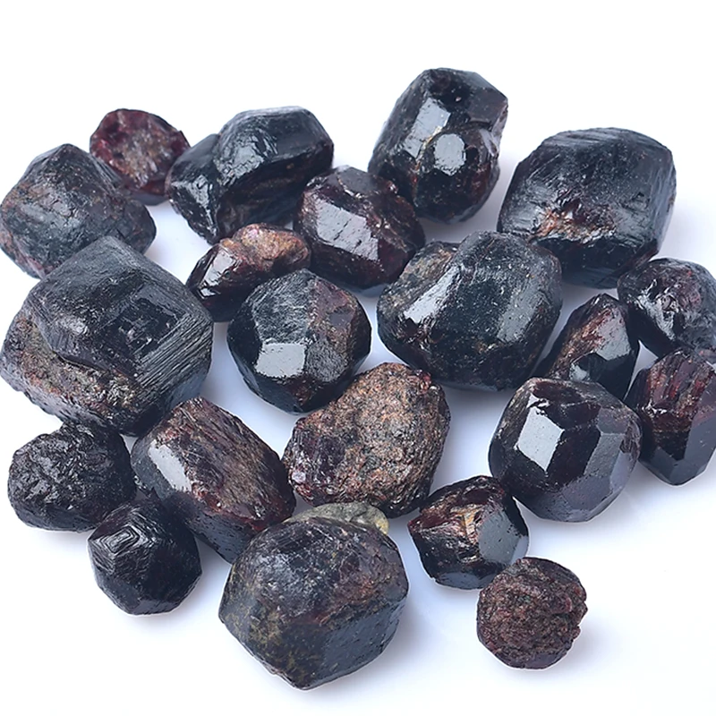 

Natural Red Garnet Original Quartz Crystal Gemstone Mineral Specimen Reiki Healing Stone Home Decor lucky Energy Stone Gift