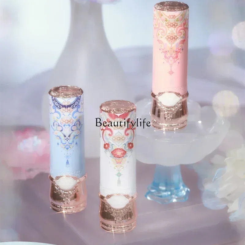 Flower knowledge butterfly cloud shoulder film-forming mirror surface is not easy to stick to solid lip glaze